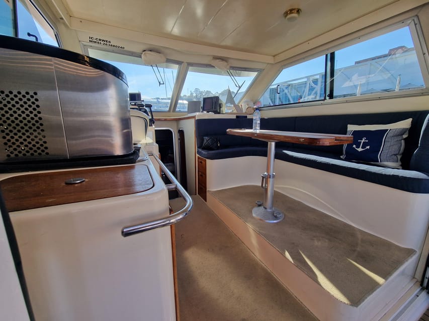 Porto: 6 Bridges Cruise & Port Wine with Sunset Option - Drinks, snacks, and the onboard mood