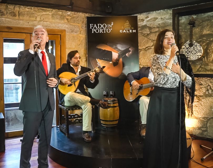 Porto: Cálem Cellar Tour, Fado Show & Wine Tasting - The Two-Port Tasting: White First, Tawny Next