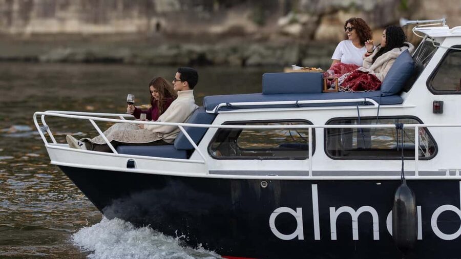 Porto: Douro Cruise, 6 Bridges & 4 Port Wines (Max 7) - Who will get the most from this cruise