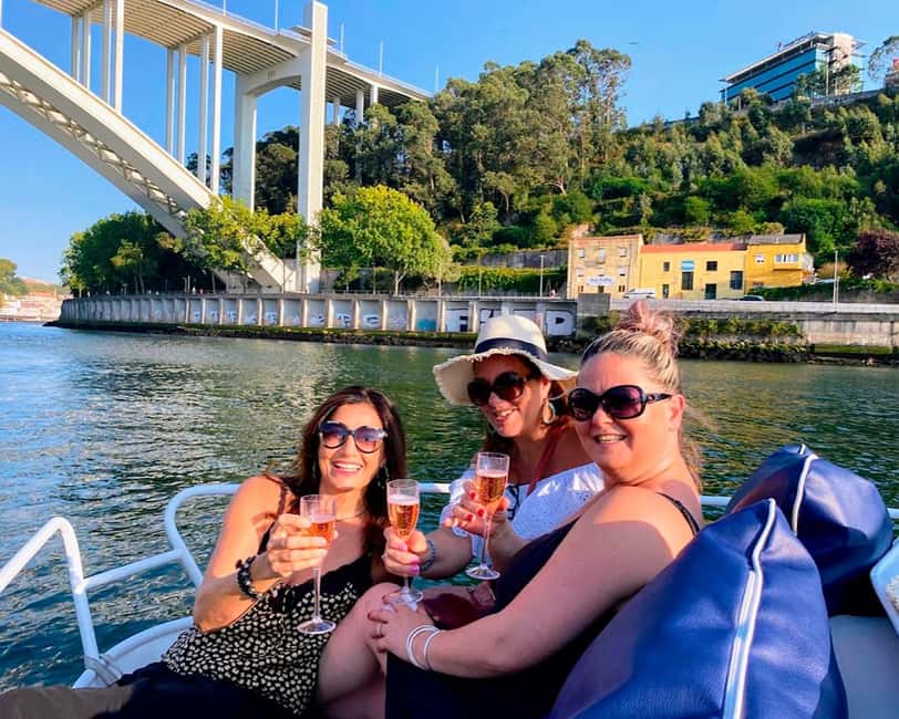 Porto: Douro Cruise, 6 Bridges & 4 Port Wines (Max 7) - Leaving Douro Marina beside Afurada