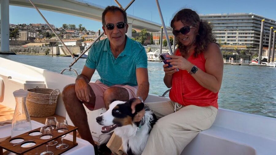 Porto: Douro River Boat Cruise with Port Wine Tasting - A small boat gives the Douro a personal feel