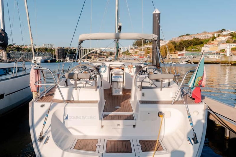 Porto: Douro River Boat Tour with Wine Tasting - Ribeira, Garden of Morro, and Dom Luís I Bridge