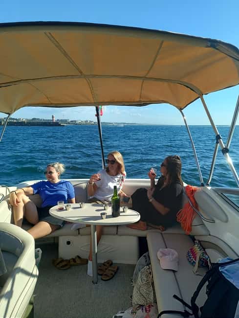 Porto: Douro River Cruise & Boat Tour with Port Wine Tasting - Seeing Ribeira and the Port cellars from the water