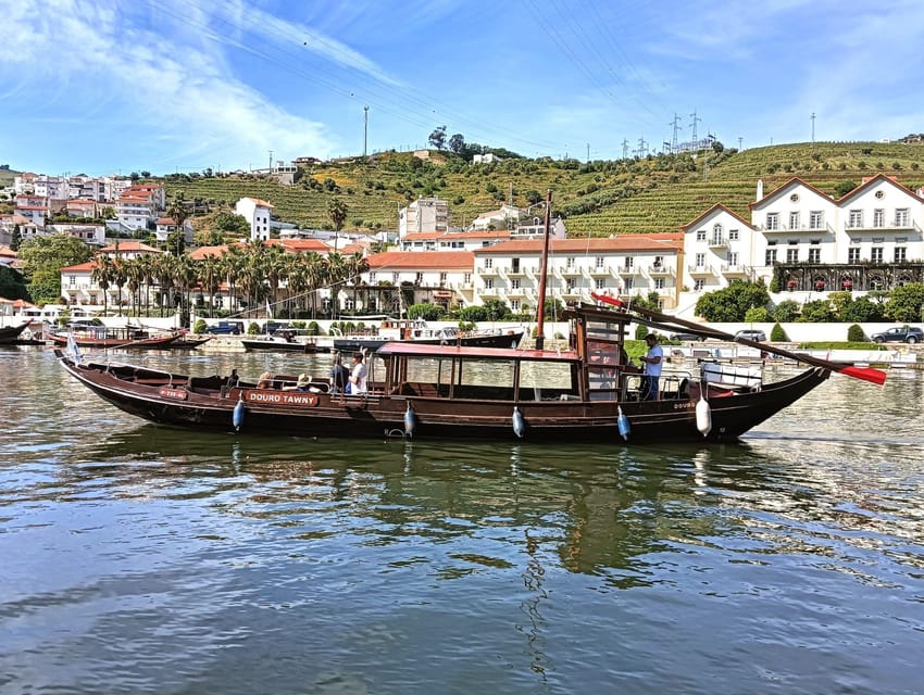 Porto: Douro Valley Tour with 2 Wineries, Lunch and Cruise - The drive through the Douro, including the N222