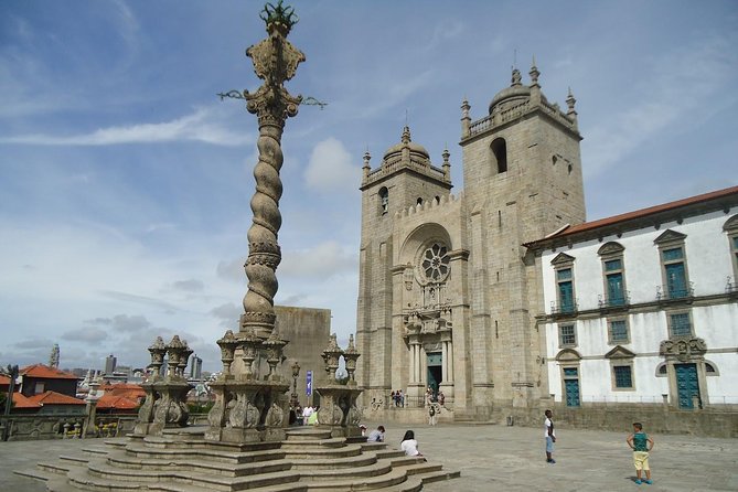Porto Full Day City Tour Wine Tasting and Six Bridges Cruise - Foz do Douro and Porto’s Atlantic edge