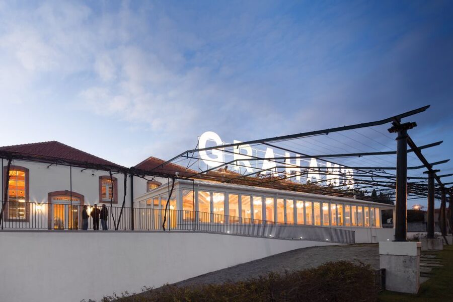 Porto: Graham's Port Lodge Tour with Premium Wine Tastings - Should you book Graham’s Port Lodge?