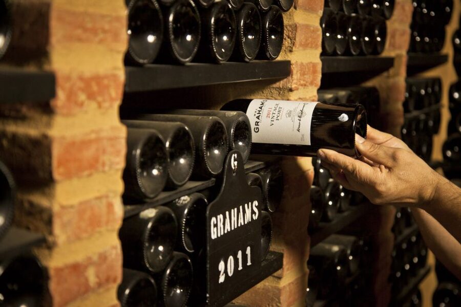 Porto: Graham's Port Lodge Tour with Premium Wine Tastings - Who will enjoy this Port tour most?