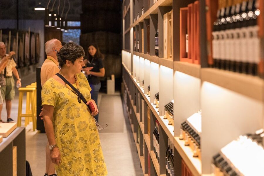 Porto: Guided Tour and Tasting of 3 Port Wines at Poças - Is $27 good value?