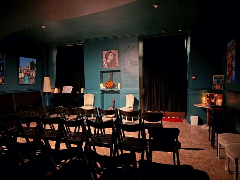 Porto: Intimate Fado Show & Port Wine in Trindade Noble Hall - Should you book it?