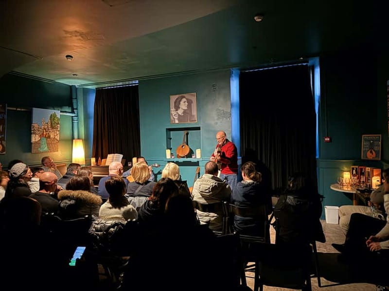 Porto: Intimate Fado Show & Port Wine in Trindade Noble Hall - What the $19 price really buys you