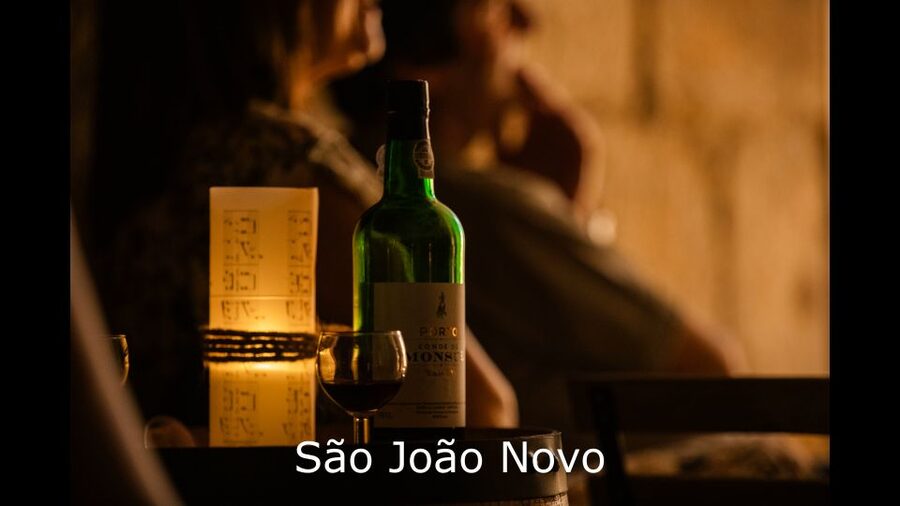 Porto: Live Fado Show with Glass of Port Wine - Choosing between Ribeira, Sé, and São João Novo
