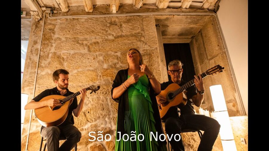 Porto: Live Fado Show with Glass of Port Wine - Practical advice for finding the right evening