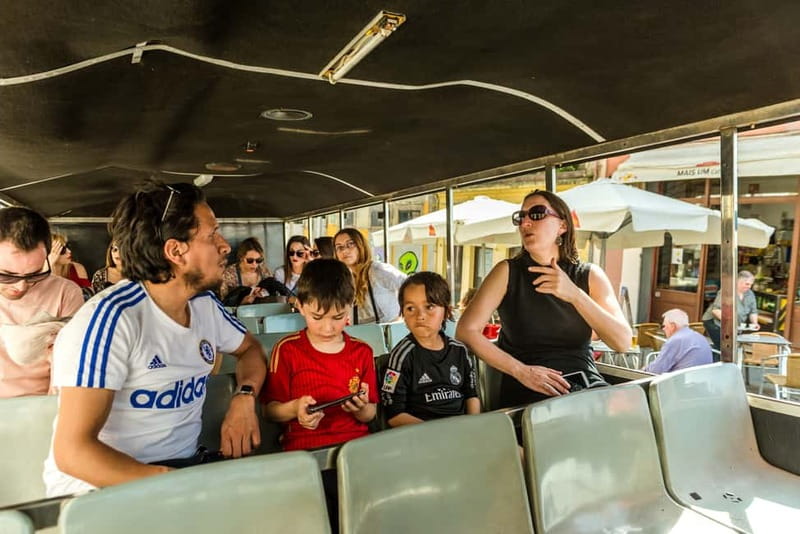 Porto: Magic Train Tour and Port Wine Cellar with Tastings - The optional lunch at Ruela da Villa