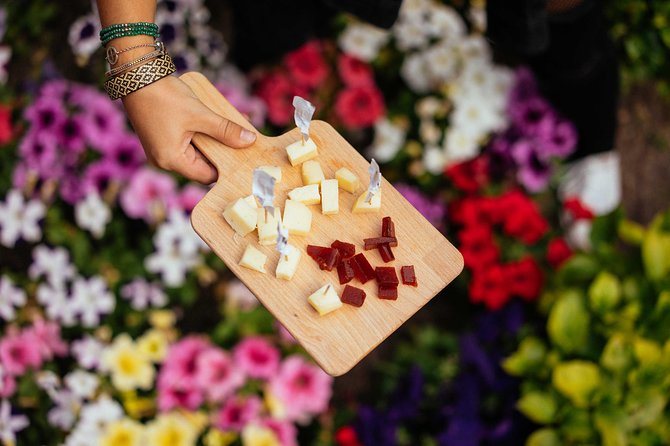 Porto Private Food and Drink Tasting Tour with Local - What the guides add to the experience