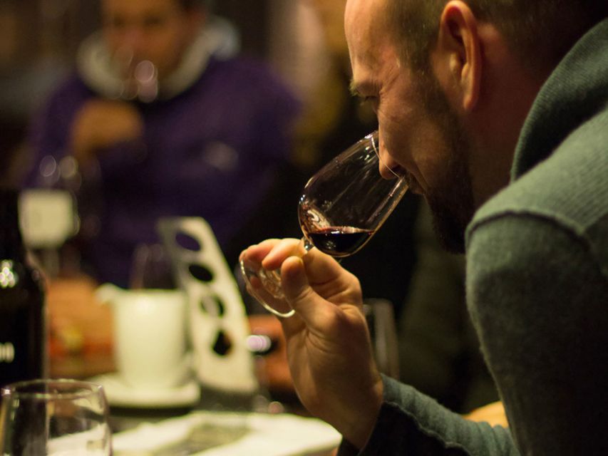 Porto: Self-Guided Bike and Boat Tour with Port Wine Tasting - Seeing the Douro from a traditional boat