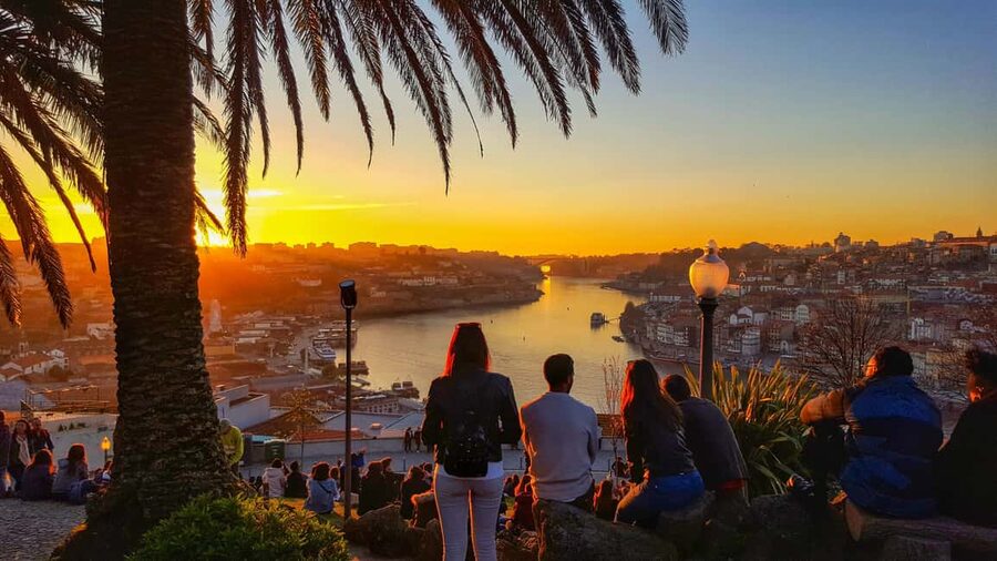 Porto: Sunset Walking Tour with Port Wine and Views - Clérigos Tower and Porto’s central landmarks
