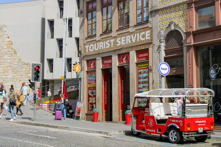 Porto: Tuk-Tuk Tour, Douro River Cruise, and Wine Tasting - Why this Porto combination works