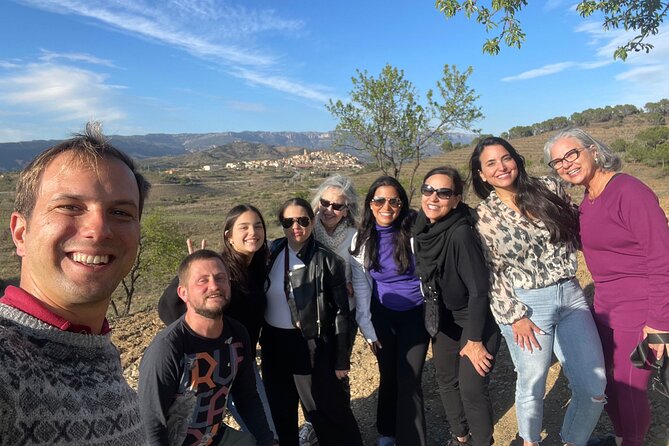 Priorat tour to 3 small wineries and hotel pick-up - Hotel pickup and the small-group setup