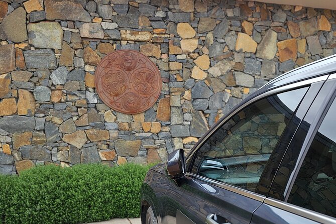 Private Canberra Winery Tour with lunch - What the private vehicle adds