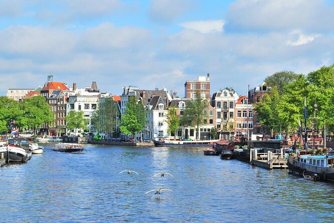 Private Champagne Canal Cruise in Amsterdam - A private boat instead of a crowded canal cruise