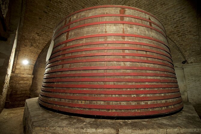 Private Food and Wine Tour in the Cellar with Tastings - Why the Mazzarosa cellar is the main attraction