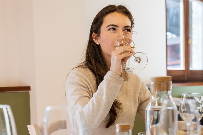 Private Food and Wine Tour in the Cellar with Tastings - What the private format means for you
