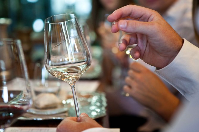 Private Full Day Stellenbosch Wine Tour with Pick Up and Drop Off - Tokara: the scenic lunch break