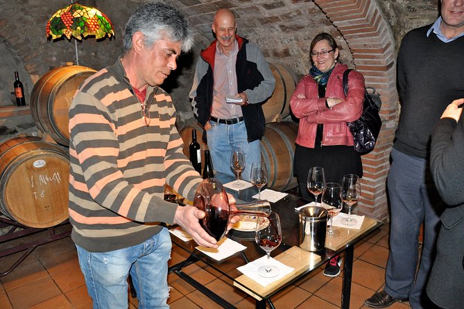 Private Priorat Tour with Wine Tastings & Lunch from Barcelona - Clos Figueras turns lunch into part of the tasting