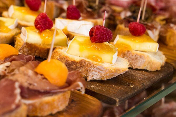 Private Secret Venice Tour; Rialto Market, San Polo & Food and Wine tasting - Palazzo dei Camerlenghi and the Grand Canal