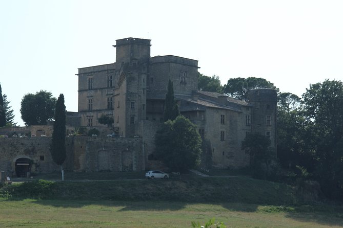 Provence Wineries and Luberon Villages Day Trip from Aix-en-Provence - Lourmarin, the most relaxed village stop