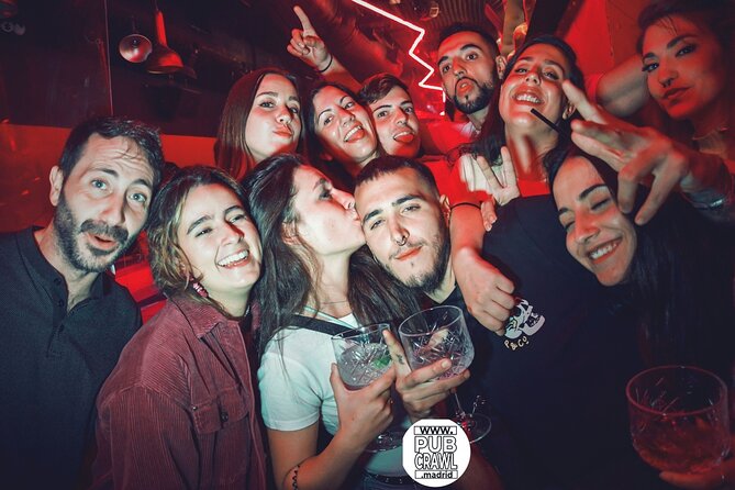 Pub Crawl Madrid by Mad Party Crew - Hood Dogs by Planet Club keeps the group moving