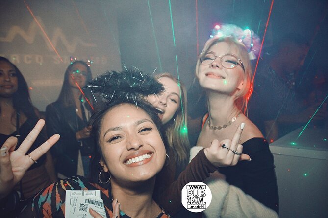Pub Crawl Madrid by Mad Party Crew - Free shots, drink deals, and responsible pacing
