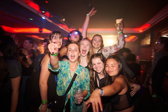 Pub Crawl of Central London - A social night for solo visitors