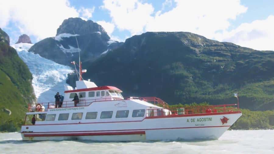 Puero Natales: Glacier Tour with Lunch & Whiskey Aperitif - 7:00 a.m. at Puerto Natales or Puerto Bories