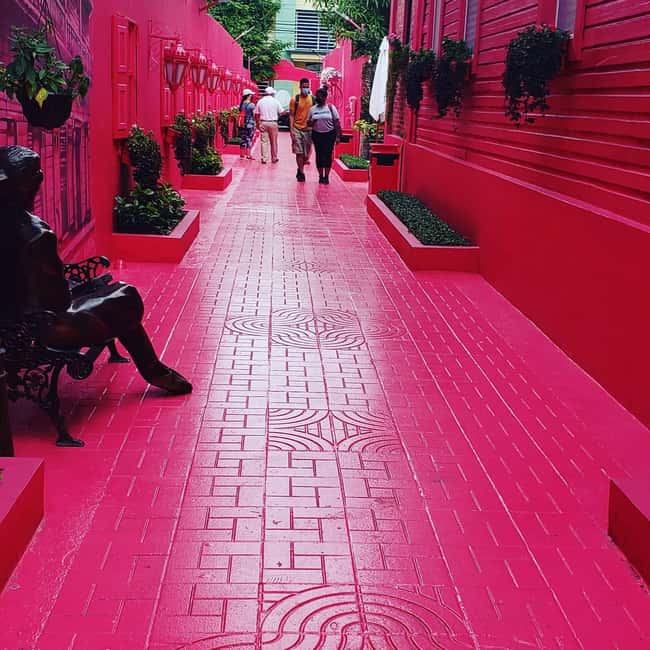 Puerto Plata: City Tour with Rum and Chocolate Factories - Guides, transport, and the cruise-port meeting point