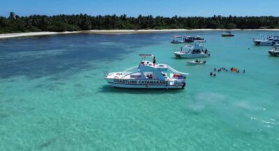 Punta Cana: Booze Cruise with Snorkel and Natural Pool Stop