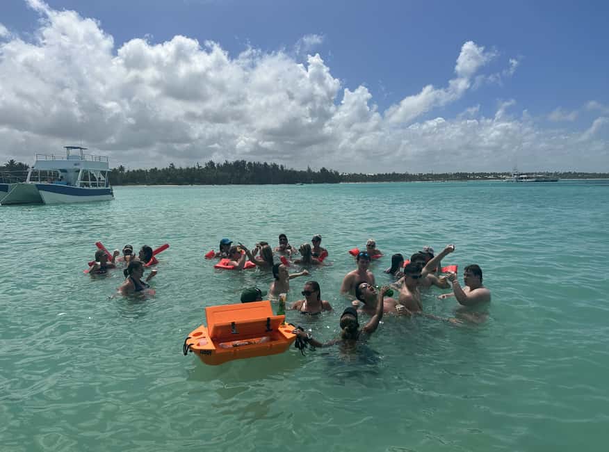 Punta Cana: Booze Cruise with Snorkel and Natural Pool Stop - One hour at the natural pool and floating bar