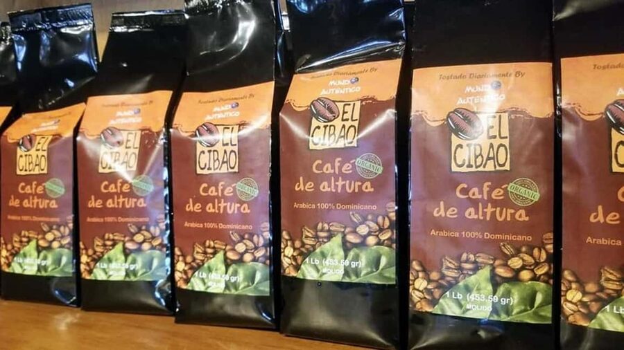 Punta Cana: Don Lucas Cigar Factory & Rum Tour with Pickup - Chocolate tasting at the Choco Museum