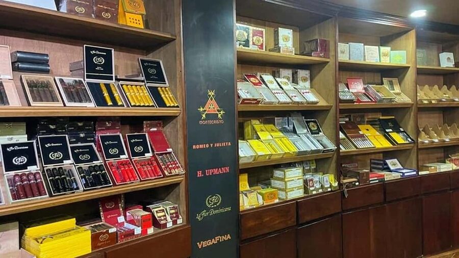 Punta Cana: Don Lucas Cigar Factory & Rum Tour with Pickup - Shopping without losing sight of the tour