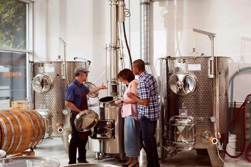 Quebec City: Honey and Distillery Tour with Tasting - Key points at a glance