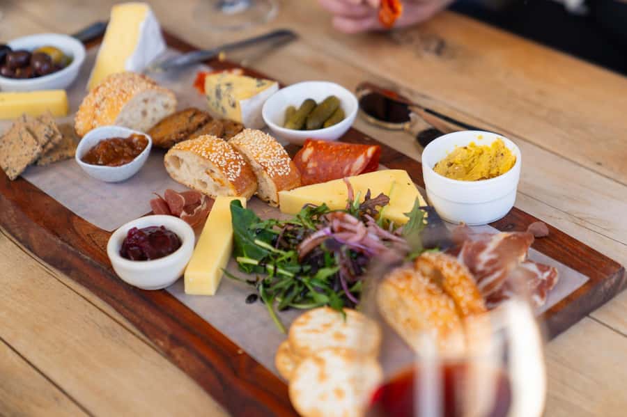 Queenstown: Self-Guided Gibbston Valley Wineries Bike Tour - Choosing wineries, lunch, and tasting stops