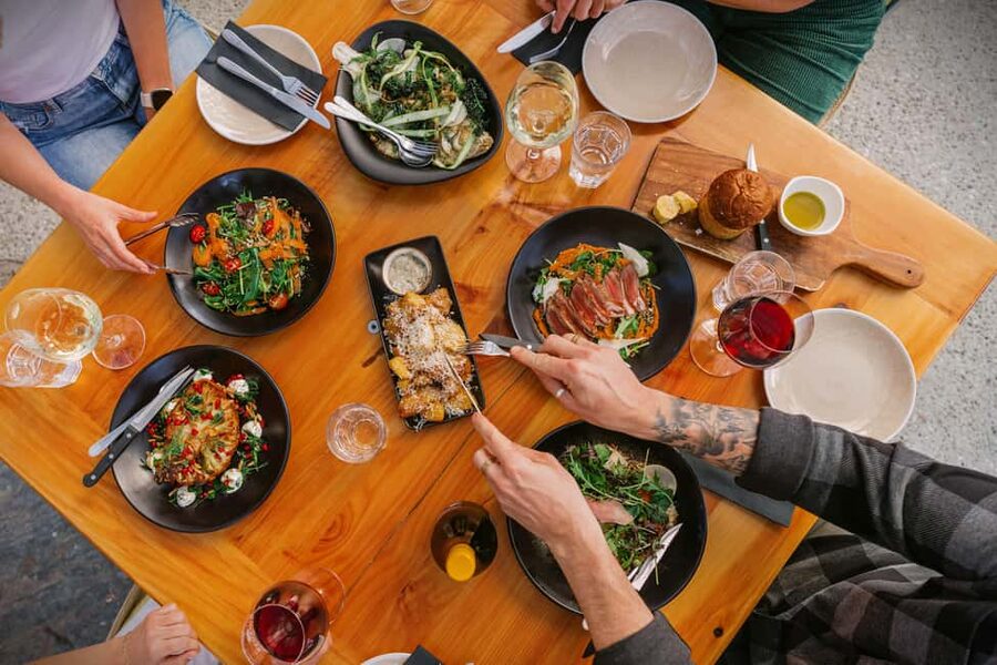 Queenstown: Wine & Food Tour, Scenic Tastings & Paired Lunch - The van ride and the people who shape the afternoon