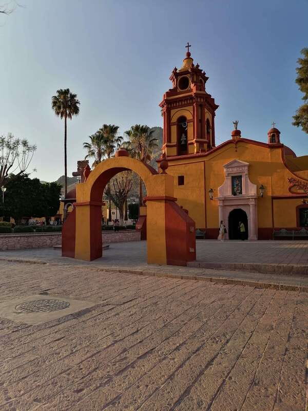 Querétaro: Haciendas, Vineyards, and Magical Towns Day Trip - Hacienda Atongo, vineyards, and old architecture