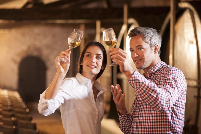 Red White & Brew - Wine, Gin & Beer Tour with Tastings from Adelaide - Tanunda gives you 30 minutes to wander