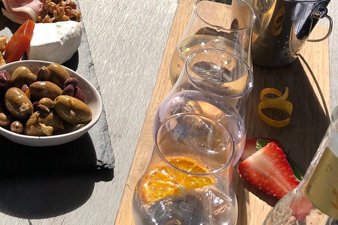 Red White & Brew - Wine, Gin & Beer Tour with Tastings from Adelaide - Kies Family Wines starts the tasting