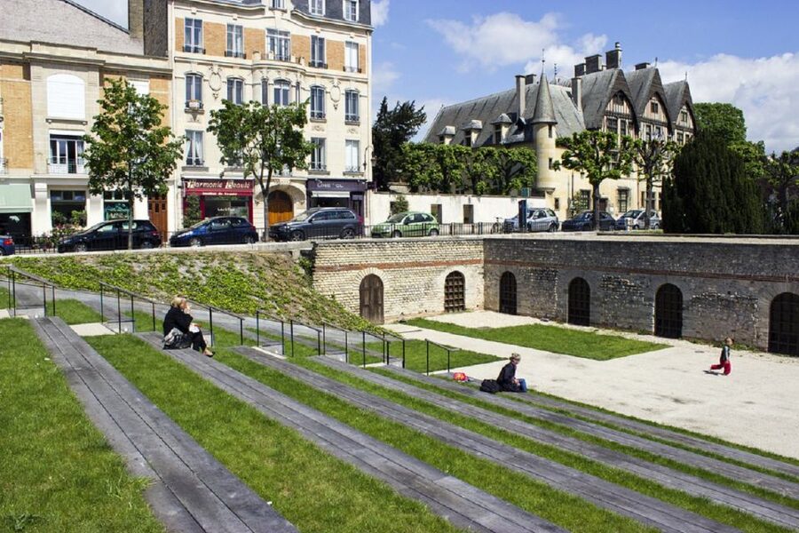 Reims : city-center discovery tour and champagne tasting - Is $20 a good value?