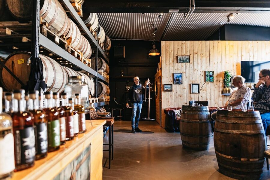 Reykjavik: Eimverk Distillery Guided Tour with Tasting - Returning to the Tasting Room