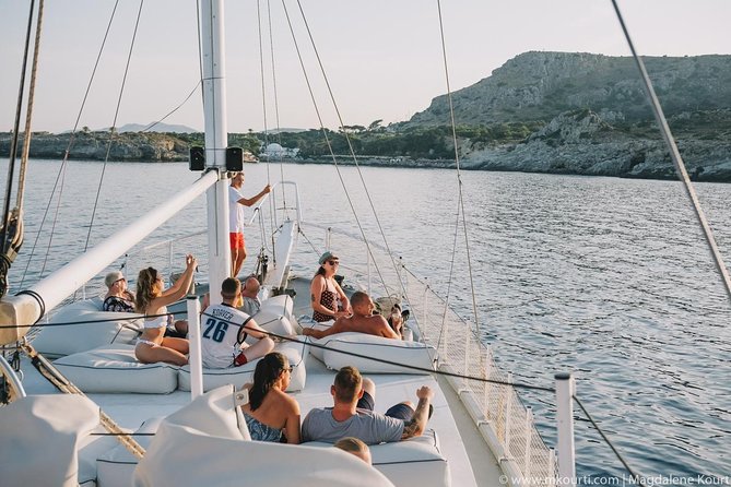 Rhodes Exclusive Sunset tour Cocktail Open bar Gourmet Live Music - Live music changes the mood on the way back