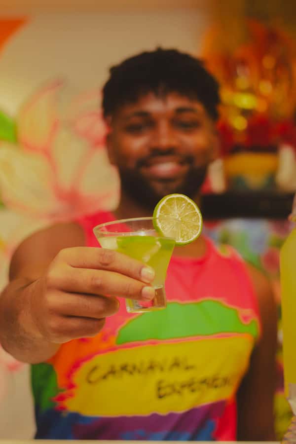 Rio: Carnival Backstage Tour at Samba City with Cocktail - Is $27 a fair price?