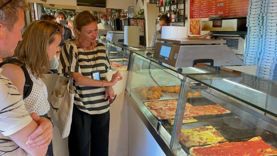 Rome: Food and Wine Tour, Trastevere and Jewish Ghetto - Trastevere begins with pizza and supplì